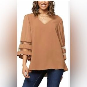 NWOT WOMENS CASUAL V NECK BLOUSE WITH 3/4 SLEEVE